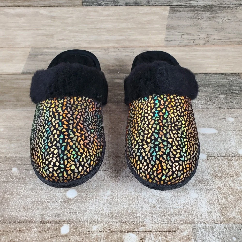 Sorel Nakiska Slide II Kids Shoes Sz 4 Black‎ Sea Salt Faux Fur Lined Slippers